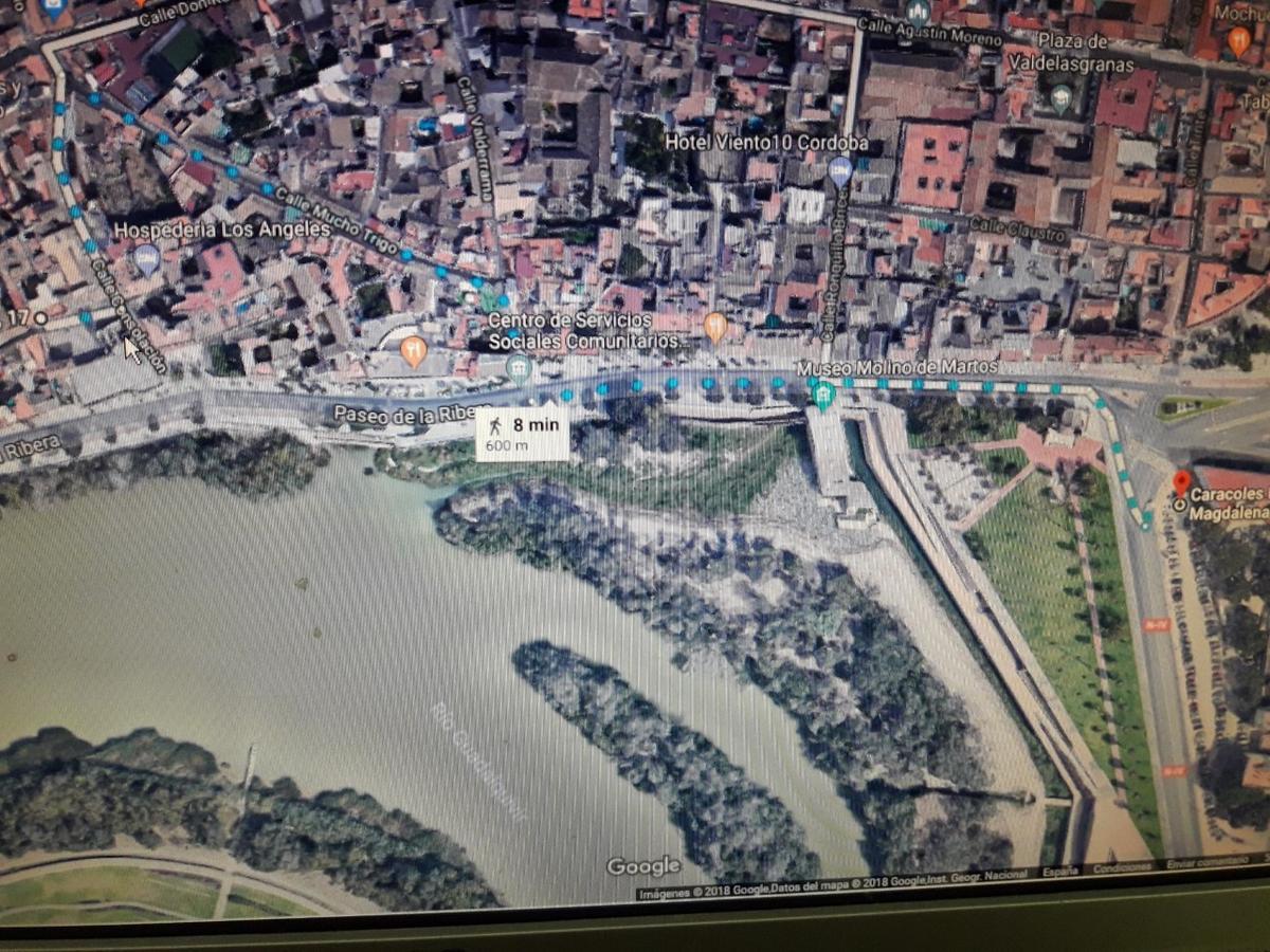 Sleep & Shower In A Typical District Kordoba Bagian luar foto